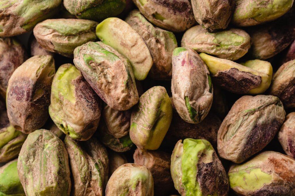 Pistachios as a high-protein, low-carb snack for diabetes, supporting blood sugar management.